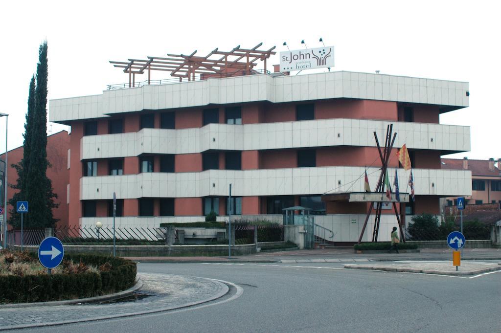 Hotel St John 代西奥 外观 照片